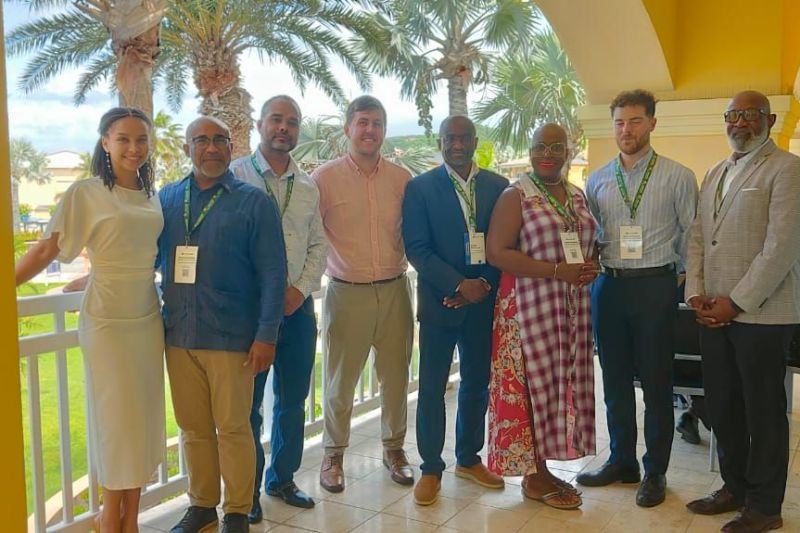 PM Drew Meets USM President at Island Summit 2025