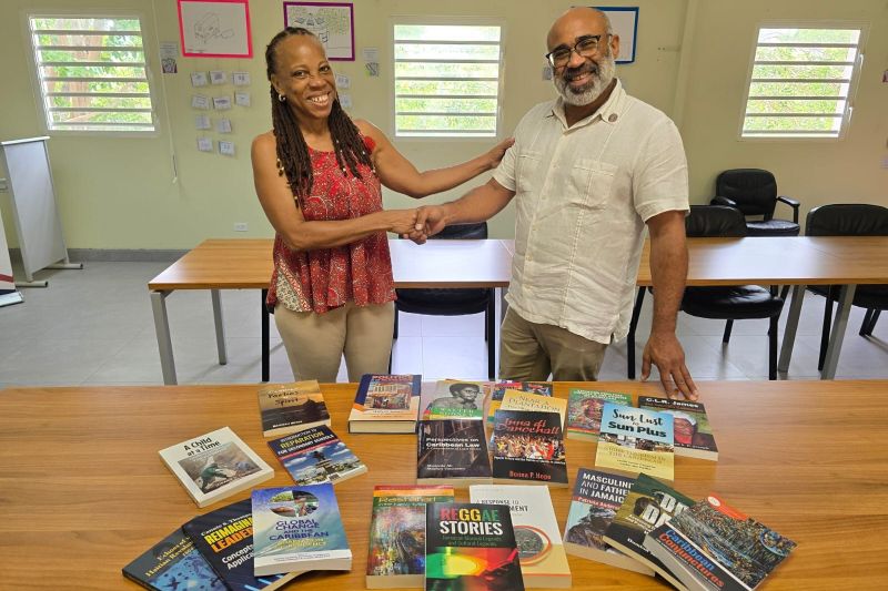 CSA President Dr R. Arrindell Donates Books to USM Library